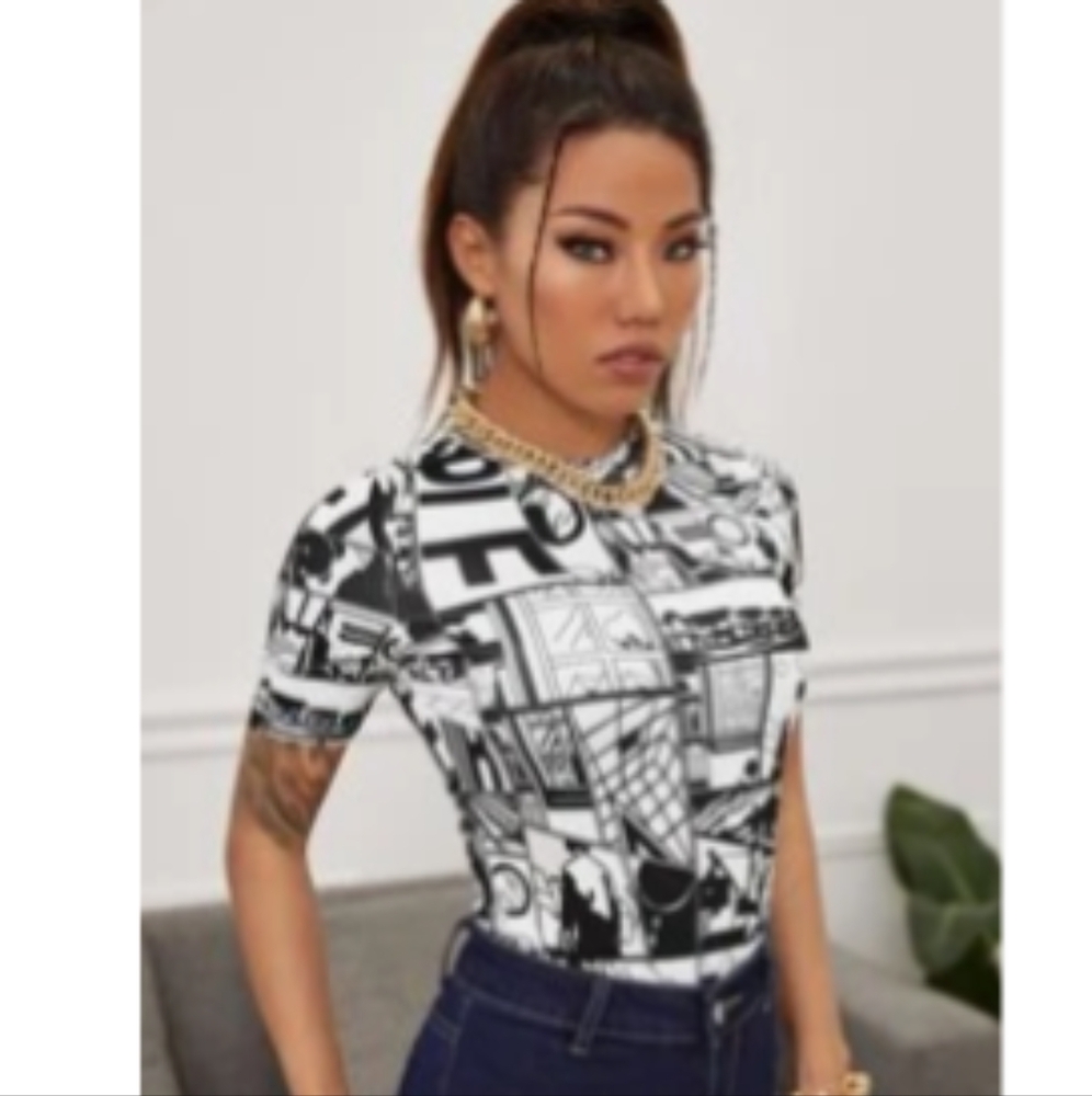 White and black graphic bodysuit / m